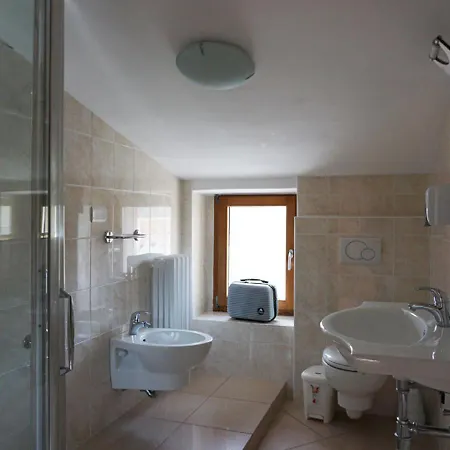 Croccia Hotel 3*